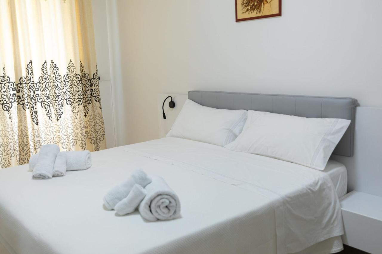 Hotel Pirro Vlore Exterior photo